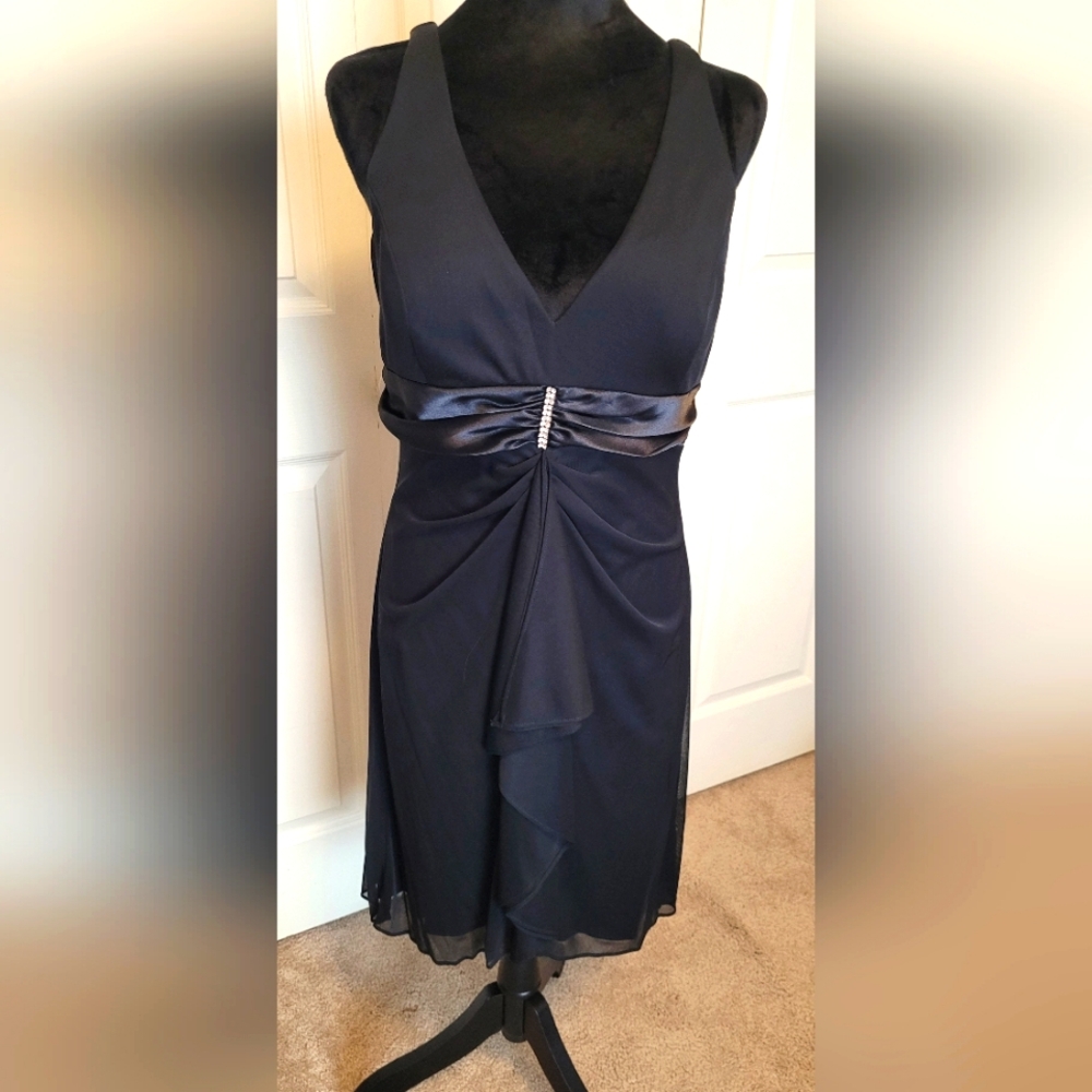 Black Ruched Sheath Midi Dress